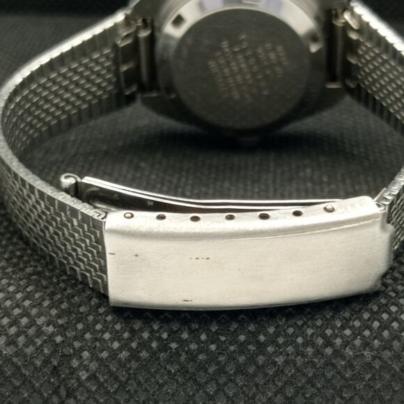 Vintage 1975 Citizen Automatic Womans Silver Watch W/daydate & Gold accents - Picture 2 of 9